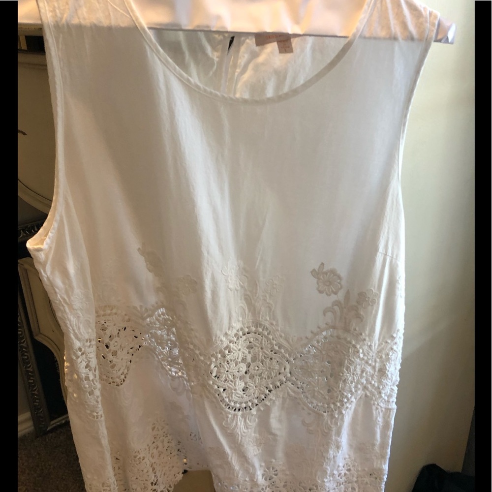 Sleeveless top